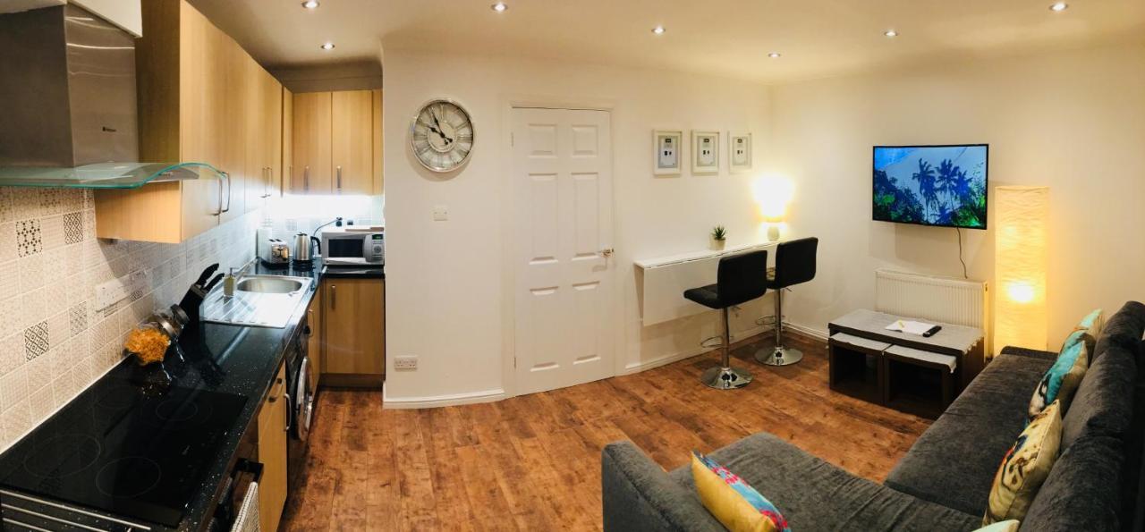 Fountain View 1Br Flat Oxford - Free Parking Apartment ภายนอก รูปภาพ